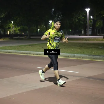 Runner Photo 6574875