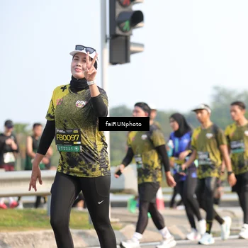 Runner Photo 6574990
