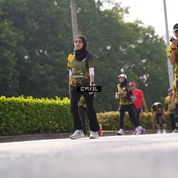 Runner Photo 6575044