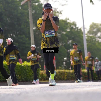 Runner Photo 6575074