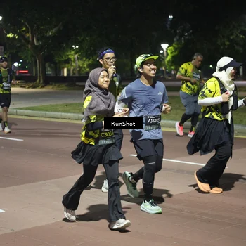 Runner Photo 6575095