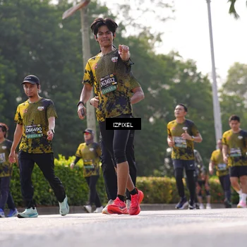 Runner Photo 6575176