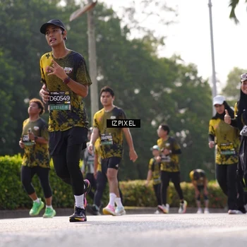 Runner Photo 6575242