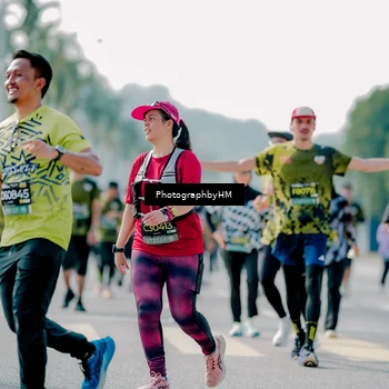 Runner Photo 6575400