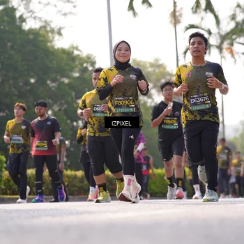 Runner Photo 6575420