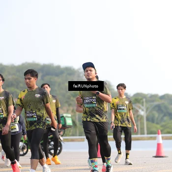 Runner Photo 6575674