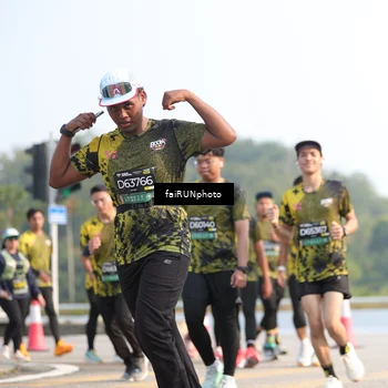 Runner Photo 6575692