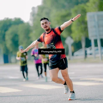 Runner Photo 6575771