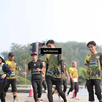 Runner Photo 6575796
