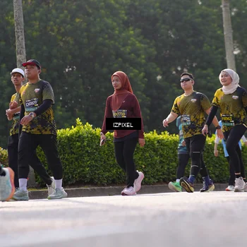 Runner Photo 6576066