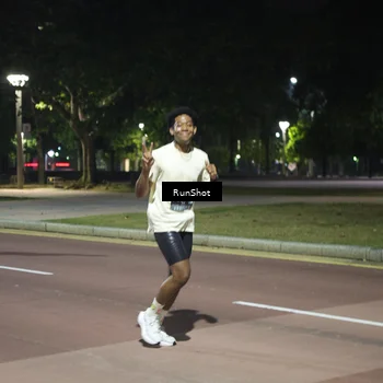 Runner Photo 6576223