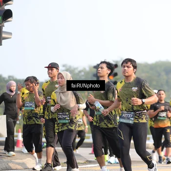 Runner Photo 6576341