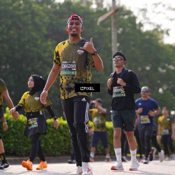 Runner Photo 6576400