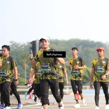 Runner Photo 6576432