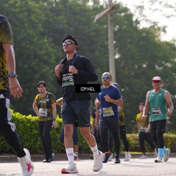 Runner Photo 6576433