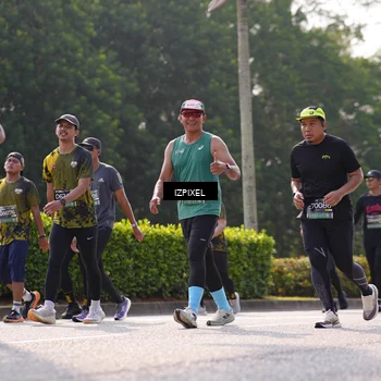 Runner Photo 6576448