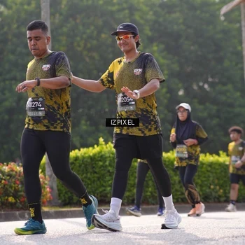 Runner Photo 6576639