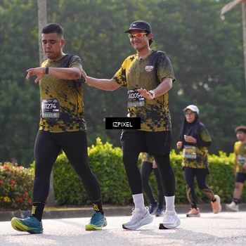 Runner Photo 6576711