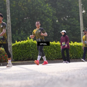 Runner Photo 6576859