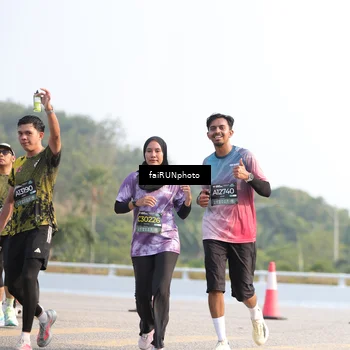 Runner Photo 6576905