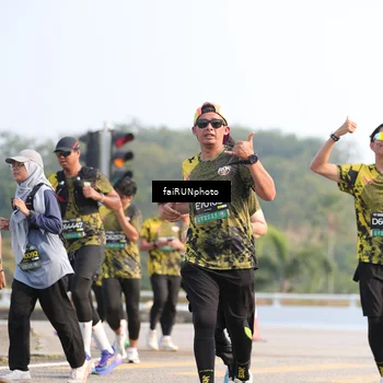 Runner Photo 6577065
