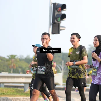Runner Photo 6577068