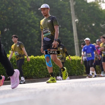 Runner Photo 6577312