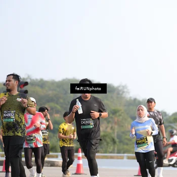 Runner Photo 6577469