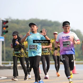Runner Photo 6578291