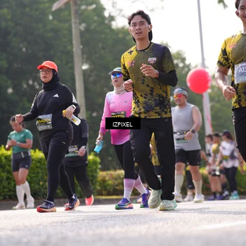 Runner Photo 6578334