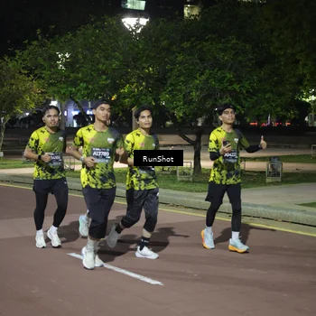 Runner Photo 6578488