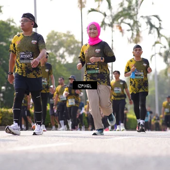Runner Photo 6578792
