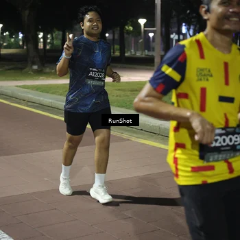 Runner Photo 6579437