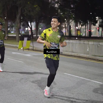 Runner Photo 6579855