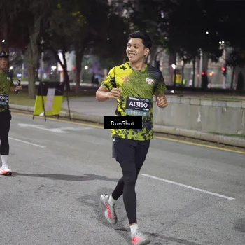 Runner Photo 6579901