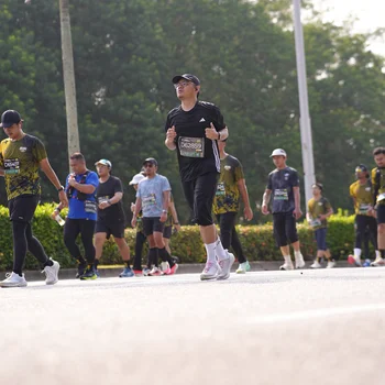 Runner Photo 6581159
