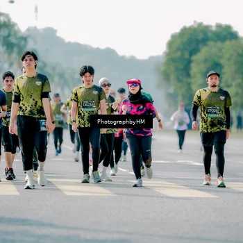 Runner Photo 6582042