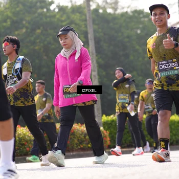Runner Photo 6582071