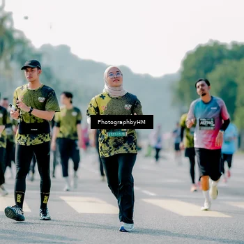 Runner Photo 6582134