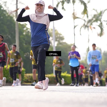 Runner Photo 6582231