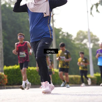 Runner Photo 6582275