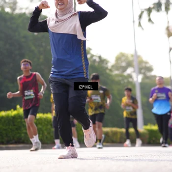 Runner Photo 6582293
