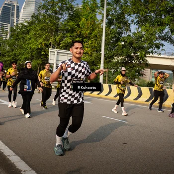 Runner Photo 6582649
