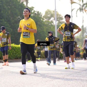 Runner Photo 6583175