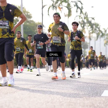 Runner Photo 6583234