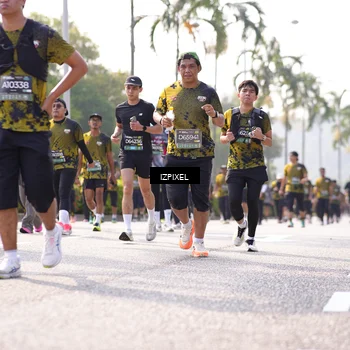 Runner Photo 6583241