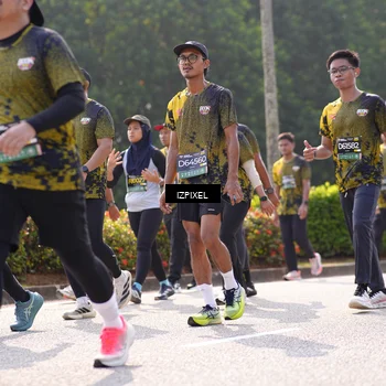 Runner Photo 6583346