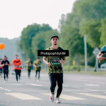 Runner Photo 6583418