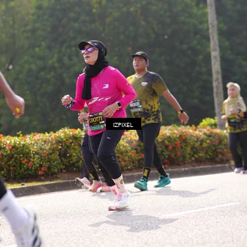 Runner Photo 6583439