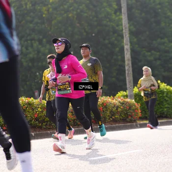 Runner Photo 6583443